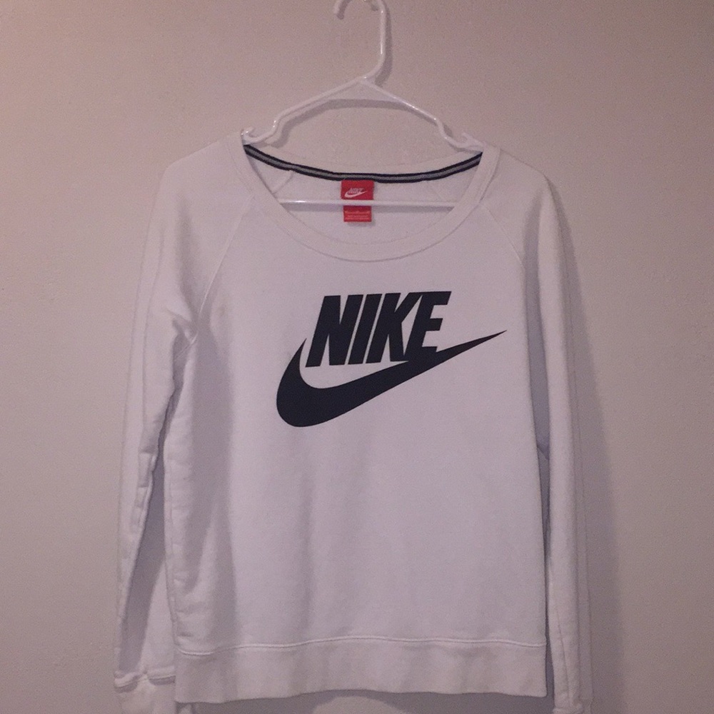 nike crew cut